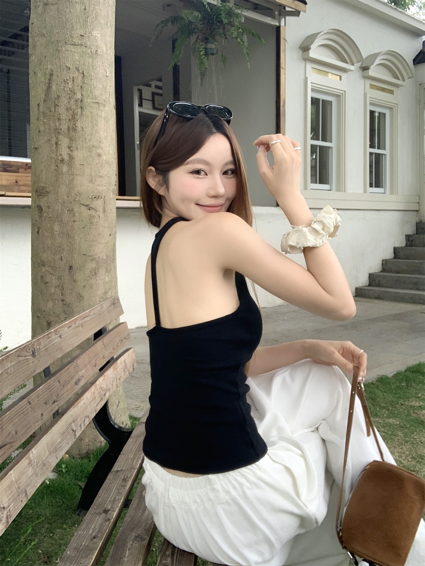Women's Backless Camisole Tank Top with I-Shape Straps - Image 3
