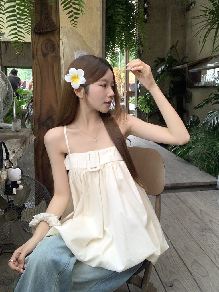 Champagne Sleeveless Camisole Top with Sweet Style and Zipper