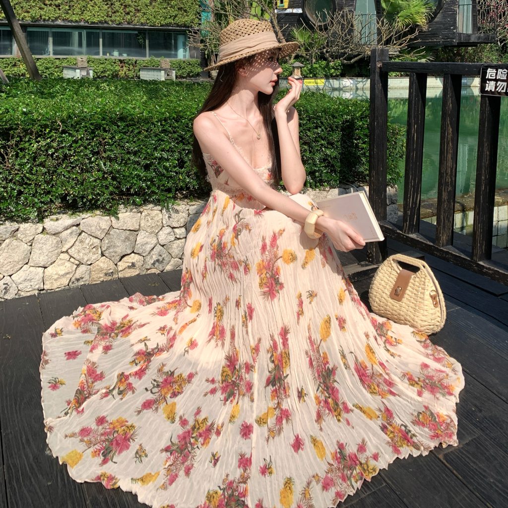 Women's Long Crinkled Dress Summer Gentle Temperament Vacation Drape V-Neck