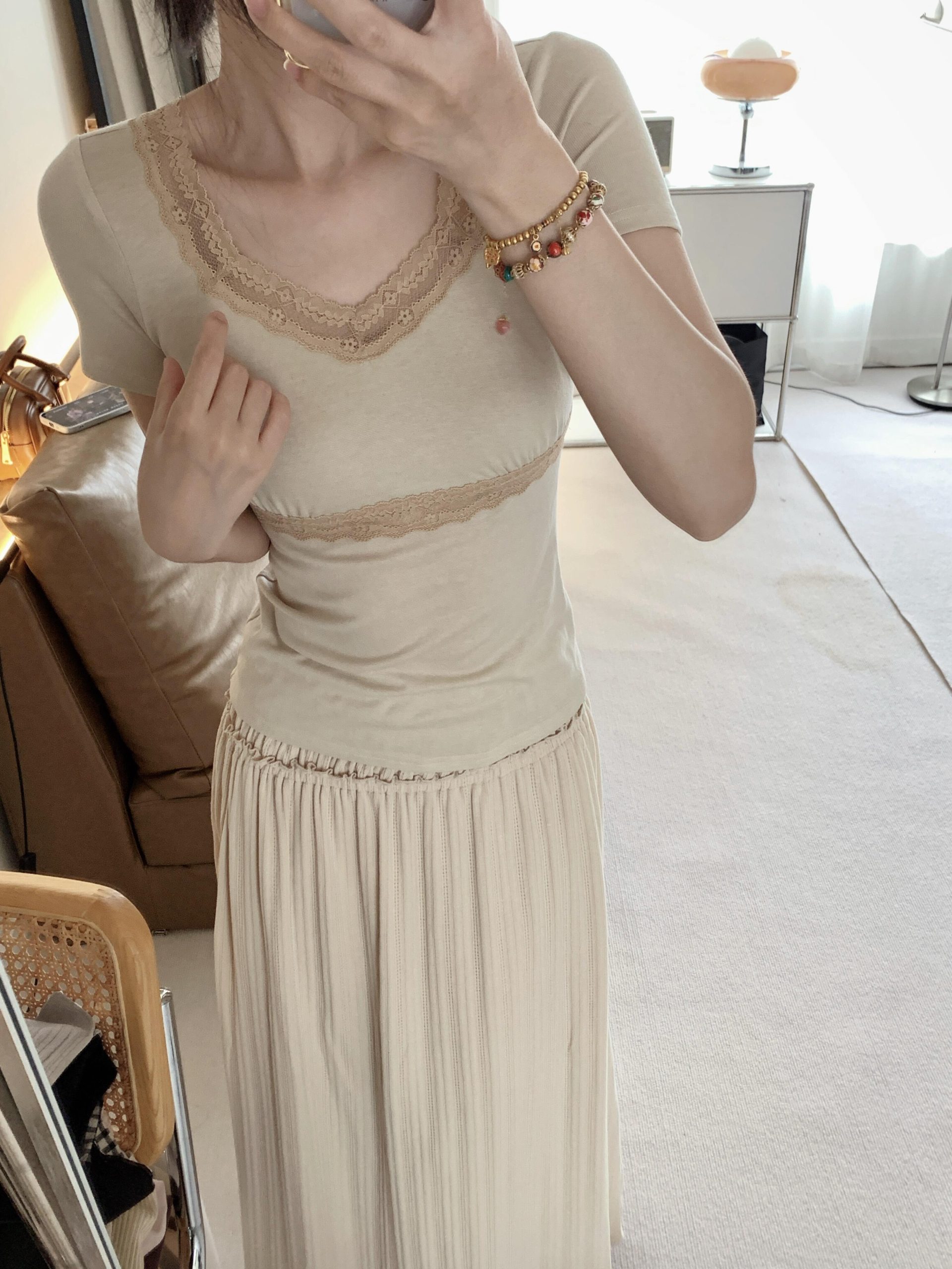Slim Fit Lace Panel V-Neck Short Sleeve Top - Image 2