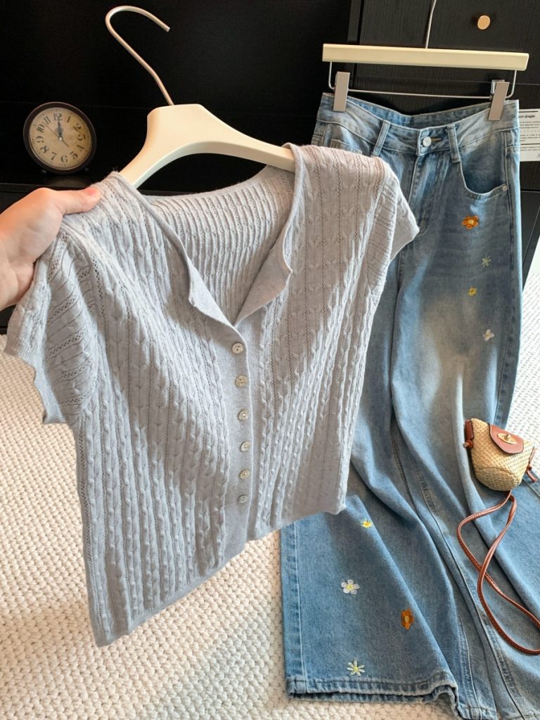 Light Gray Casual Short Sleeve Knit Cardigan for Women Summer Slimming Twist Design Niche Top