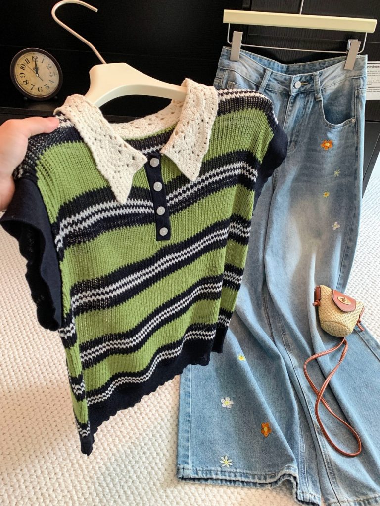 Fresh Color Block Striped Thin Knit Vest with Lace Doll Collar and Flutter Sleeves